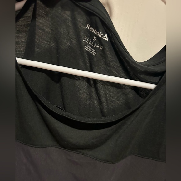 Active tops bundle size small - Picture 5 of 6